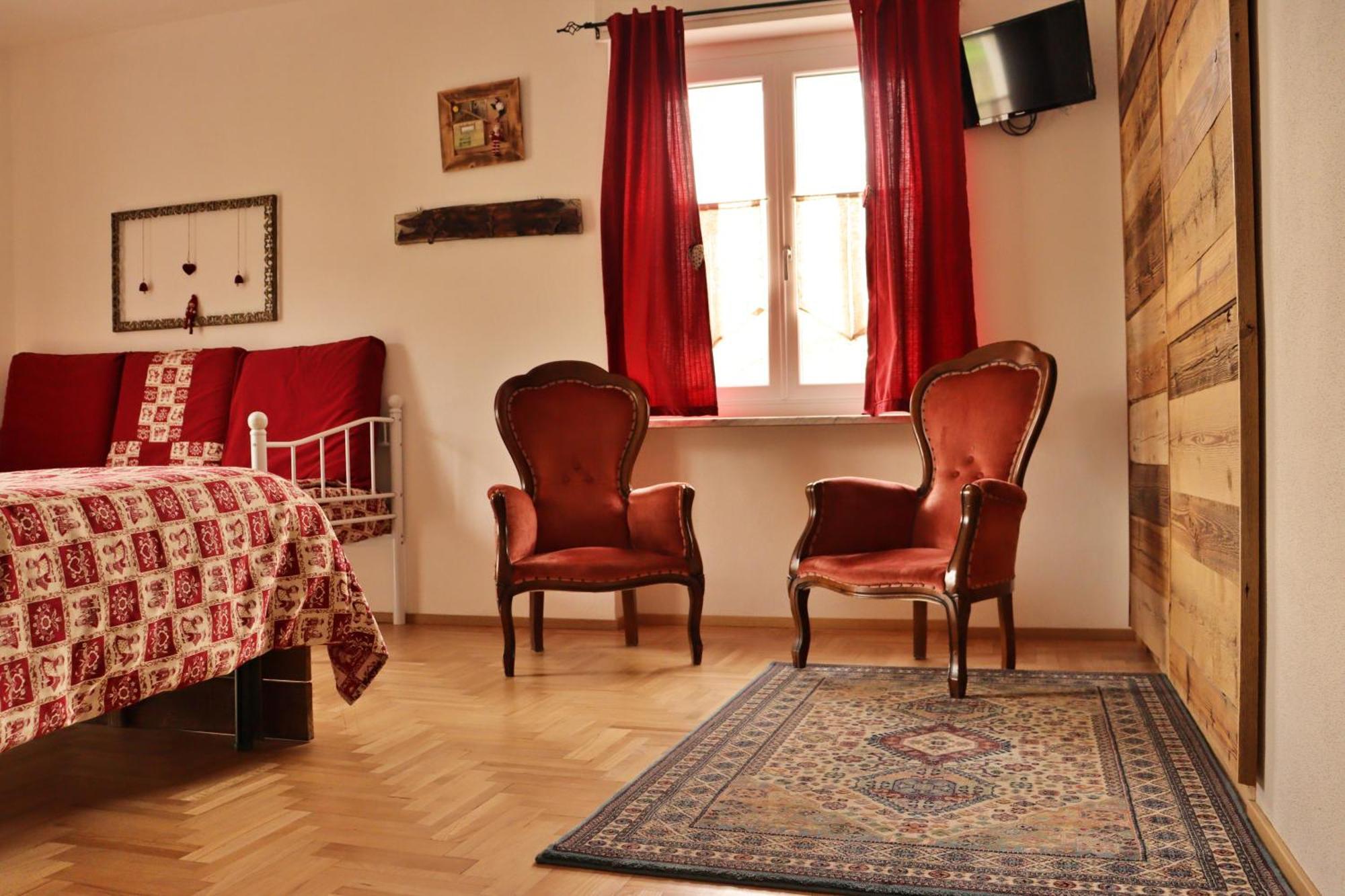 Lo Barbaboc Aparthotel Charvensod Bagian luar foto