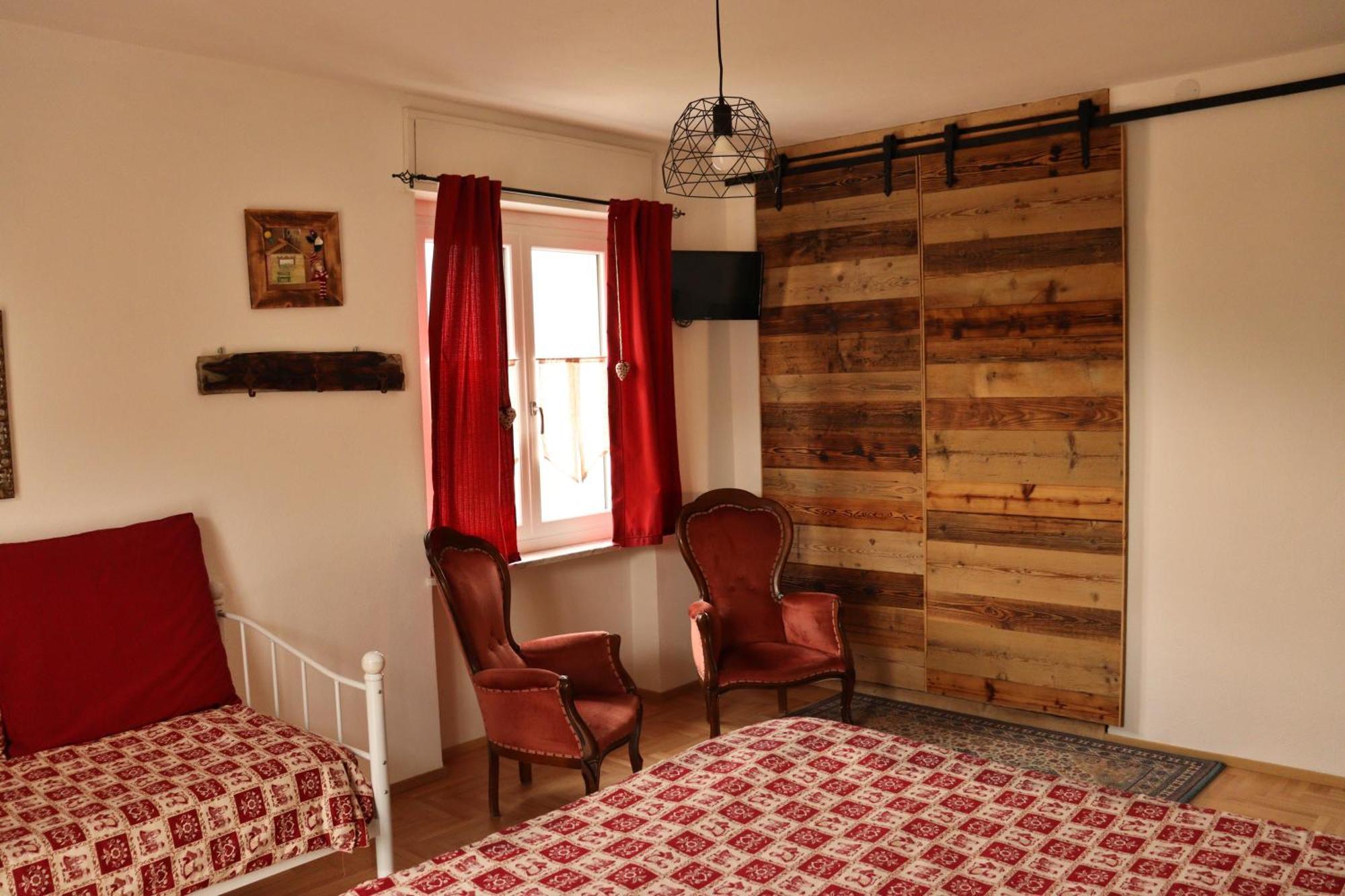 Lo Barbaboc Aparthotel Charvensod Bagian luar foto