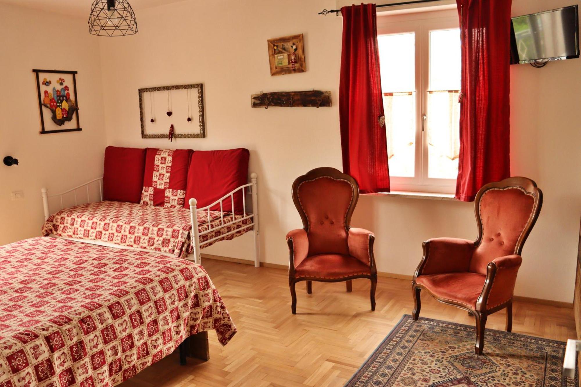Lo Barbaboc Aparthotel Charvensod Bagian luar foto
