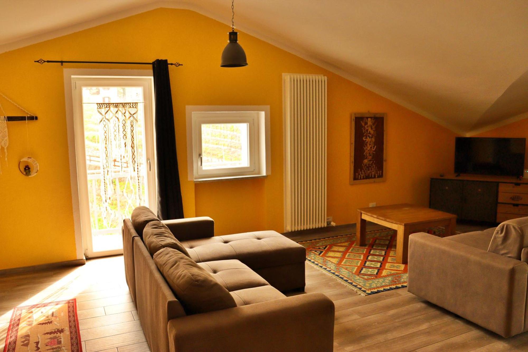 Lo Barbaboc Aparthotel Charvensod Bagian luar foto