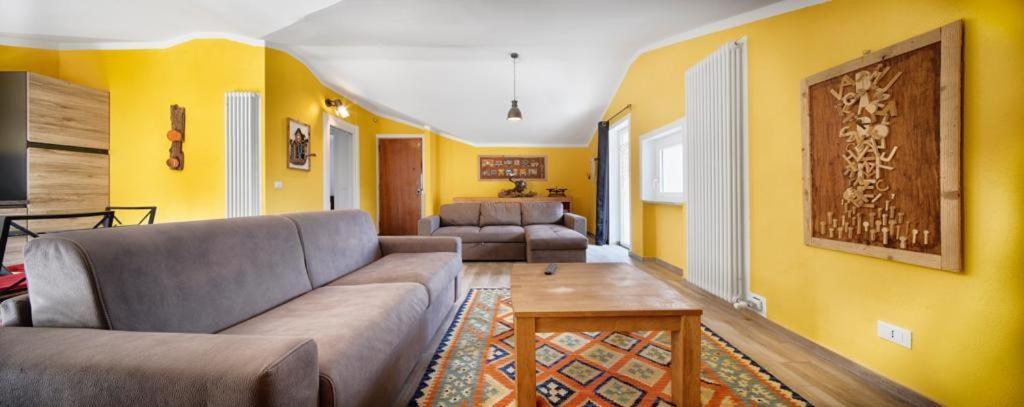 Lo Barbaboc Aparthotel Charvensod Bagian luar foto